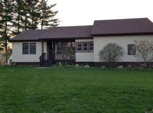 6077 S Division St, North Judson, IN 46366