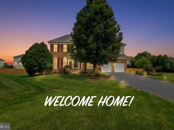 43679 Lucketts Bridge Cir, Ashburn, VA 20148