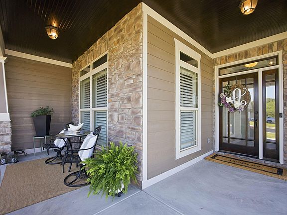 5th image of 8910 Seven Lakes Dr