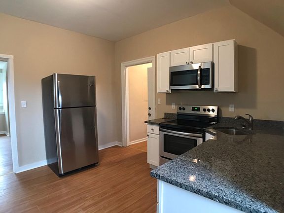 2nd image of 14 N Bryant Ave APT 3