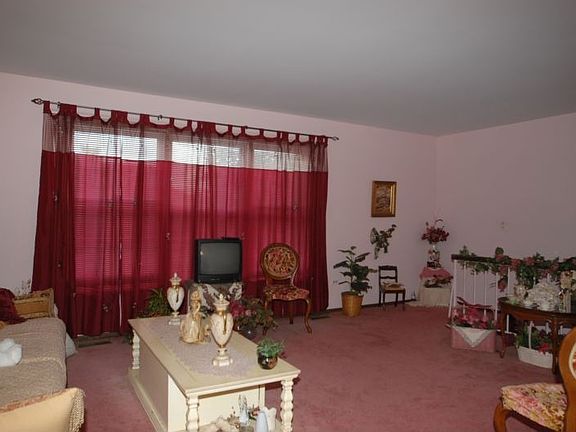 2nd image of 1040 Boston Hbr