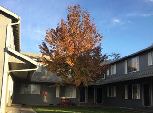 1205 SE 4th St #10, Hermiston, OR 97838