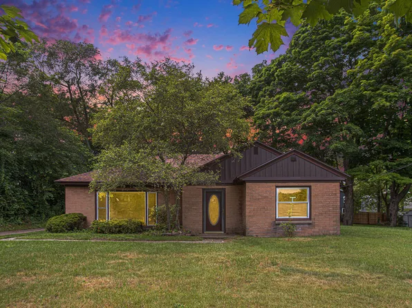 1621 Preston Ave NW, Grand Rapids, MI 49504