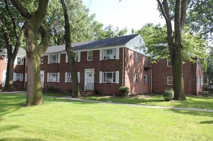 1st image of 257 Branch Brook Dr