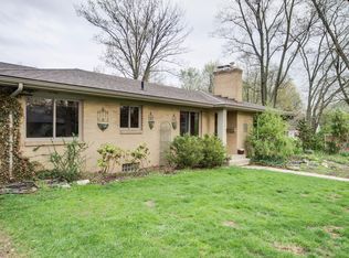 1350 Lake Grove Ave SE, East Grand Rapids, MI