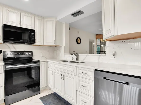 4701 Martinique Drive #K3, Coconut Creek, FL 33066