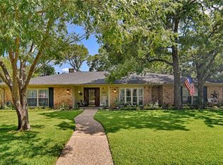 2816 Country Club Rd, Pantego, TX 76013