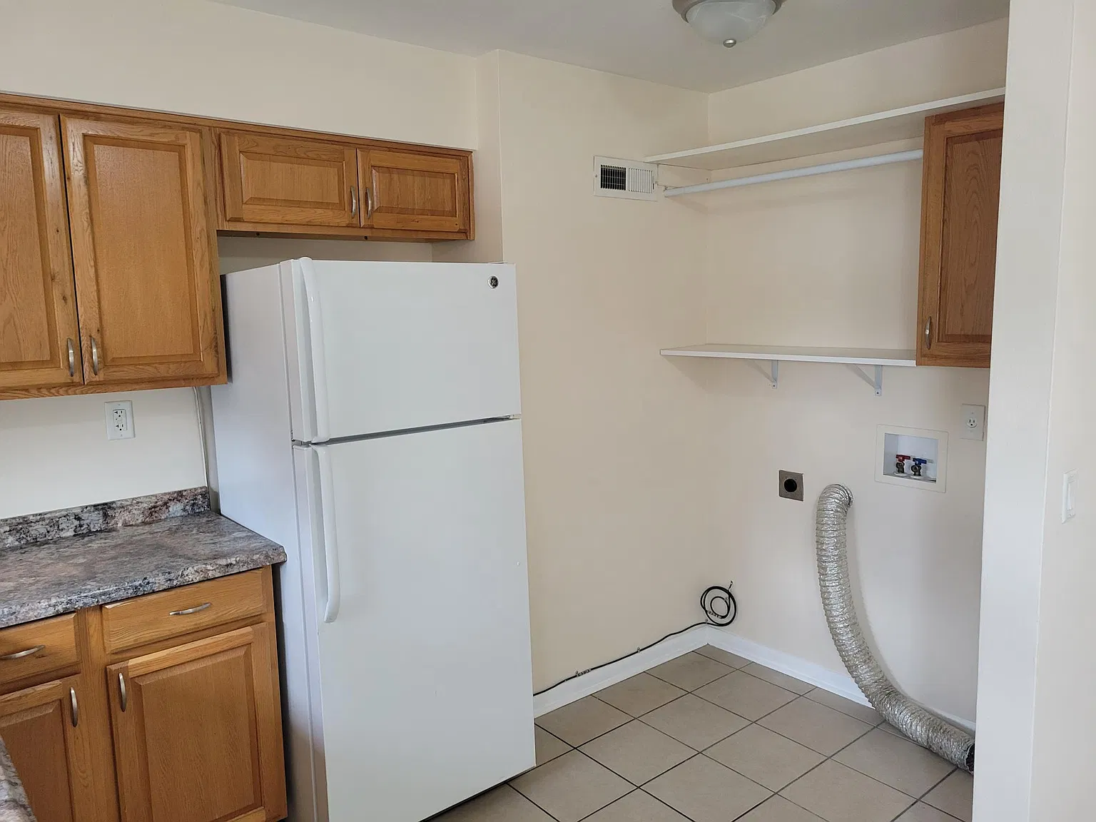 2 bed, 850 sqft, $975 — Photo 4