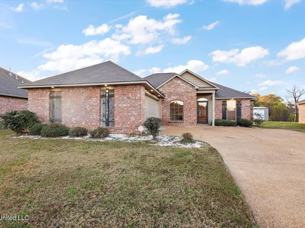 608 Carson Dr, Byram, MS 39272
