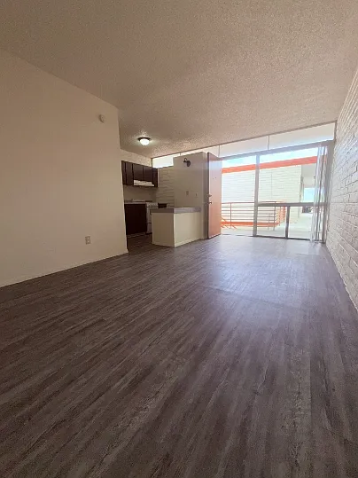 BROADWAY APARTMENTS — Photo 57