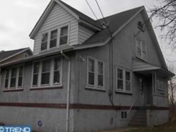 2720 Congress Rd, Camden, NJ 08104