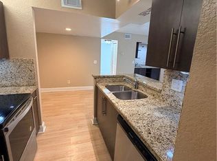 190 Santa Clara Dr #190, Naples, FL 34104