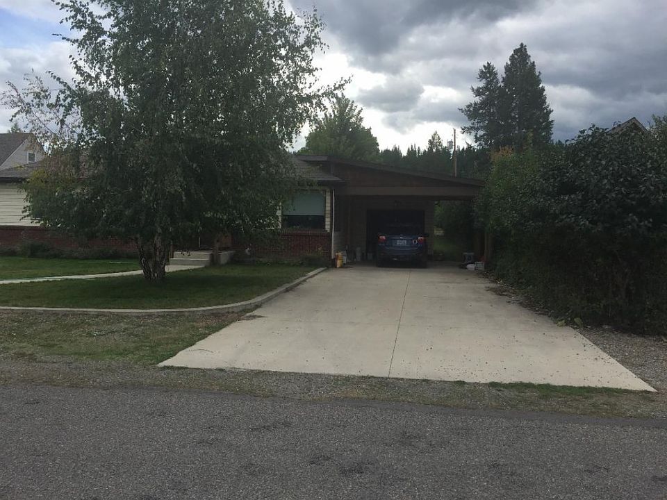 2nd image of 113 W Oak St