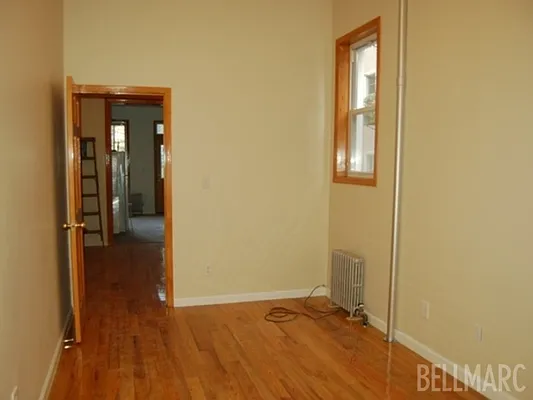 Rented by Bellmarc Realty | media 8
