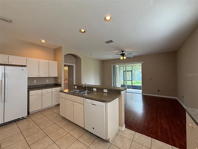 6520 Bridgecrest Dr — Photo 12