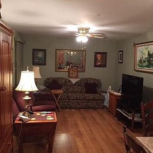 4th image of 76 William And Mary Sq Unit D