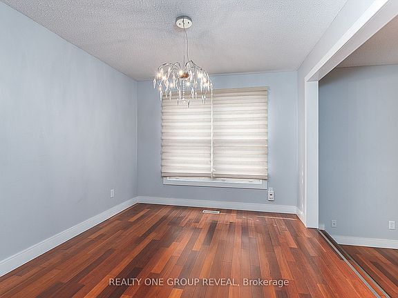 5th image of 326 Prince Of Wales Dr