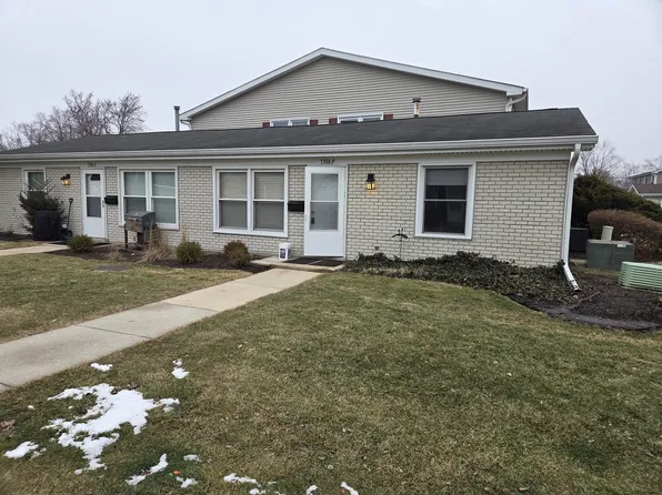 1308 Kingsbury Dr Unit F, Hanover Park, IL 60133