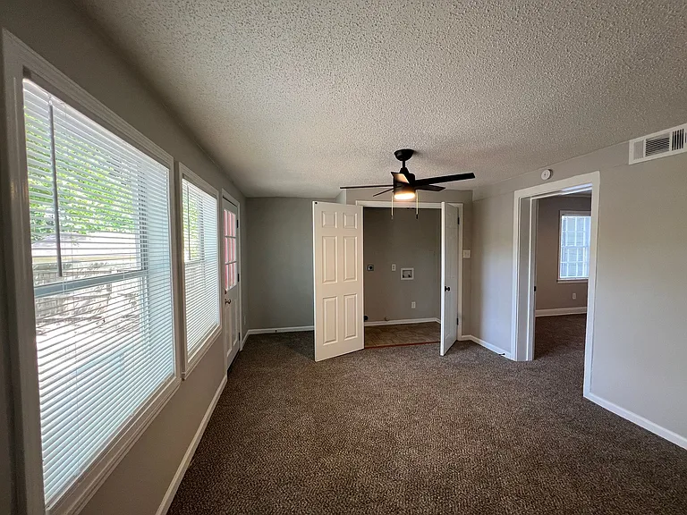 505 Haynes St — Photo 10