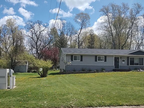 3rd image of 515 Sunnyslope Dr