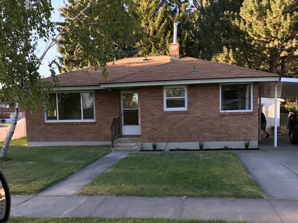 211 E Pine St, Shelley, ID 83274