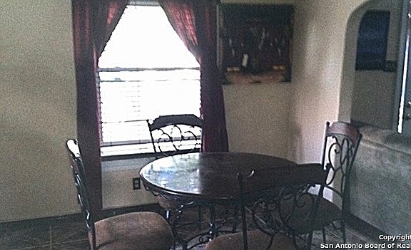 4th image of 3814 W Travis St