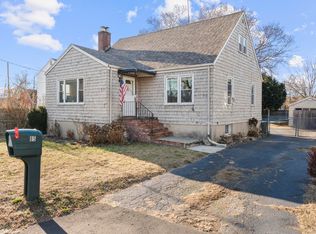 85 Green St, Stratford, CT 06615