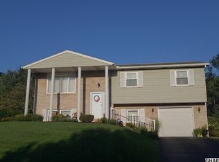 1325 Kelly Rd, Steelton, PA 17113