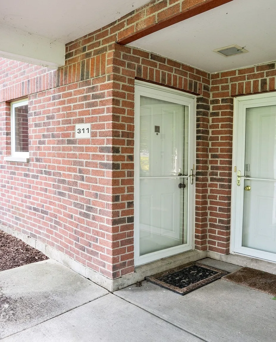2 bed, 1.5 bath, 1584 sqft, $2,095 — Photo 2