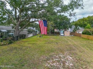 116 W 4th St #55, Long Beach, MS 39560