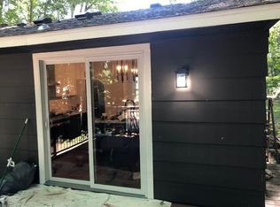 3450 Montgomerie Ave, Deephaven, MN 55391