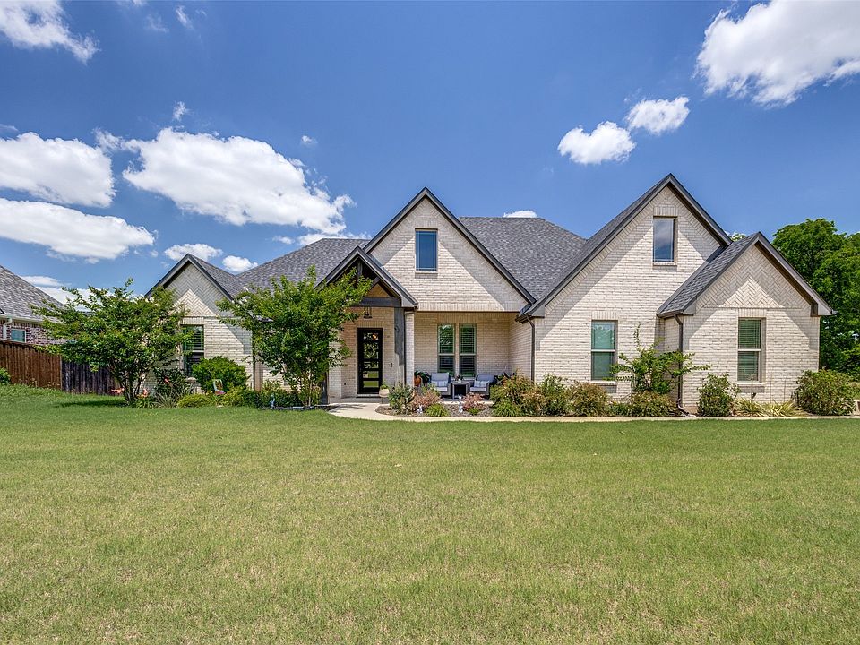 1st image of 1105 Ranch Dr