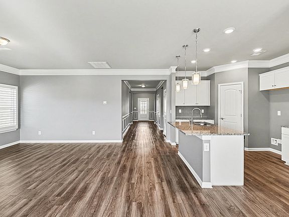 4th image of 2932 Timewinder Way