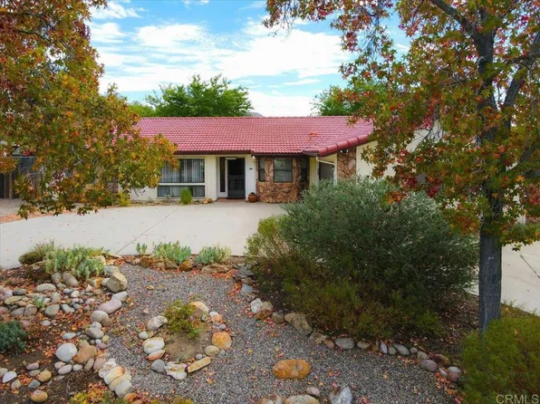 16233 Oakley Rd, Ramona, CA 92065