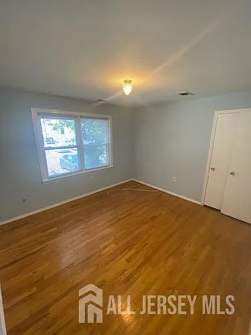 1105 N Oaks Blvd — Photo 11
