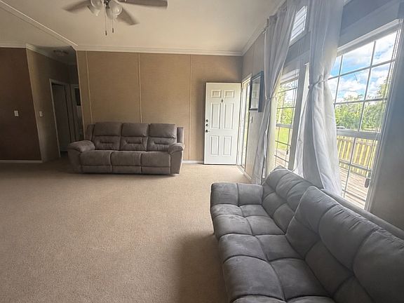 5th image of 10917 142nd St