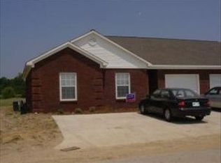 1598 Saint Andrews Ln, Starkville, MS 39759