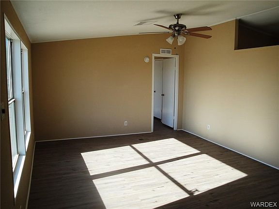 4th image of 4475 N Bond St
