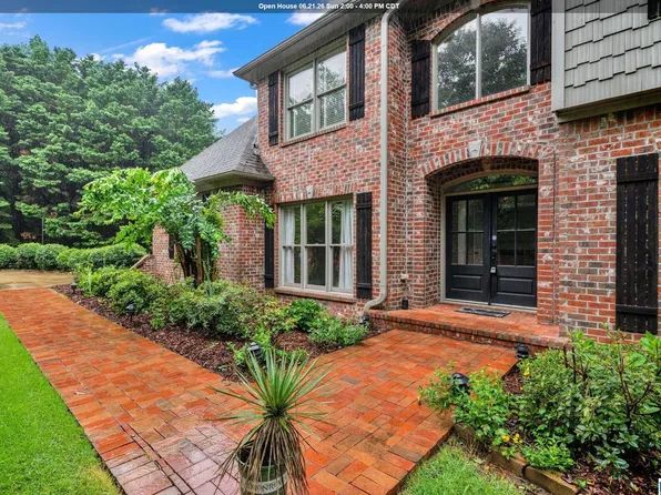 394 Greystone Glen Cir, Birmingham, AL 35242