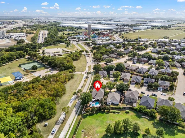 1100 Indian Trail Ct, Roanoke, TX 76262