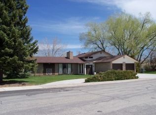 580 Parks Ave, Lander, WY 82520
