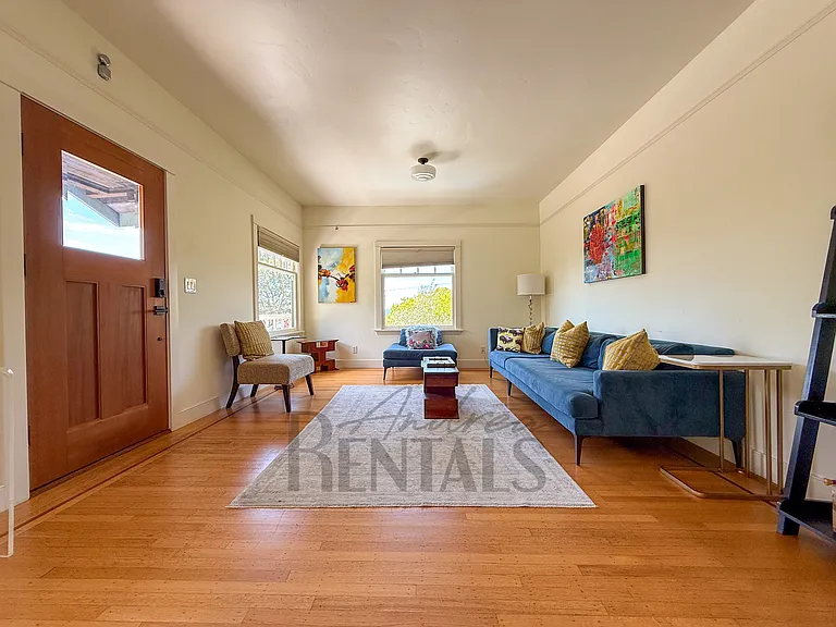 1187 Arch St — Photo 10