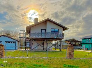 179 Easy St, Port O Connor, TX 77982