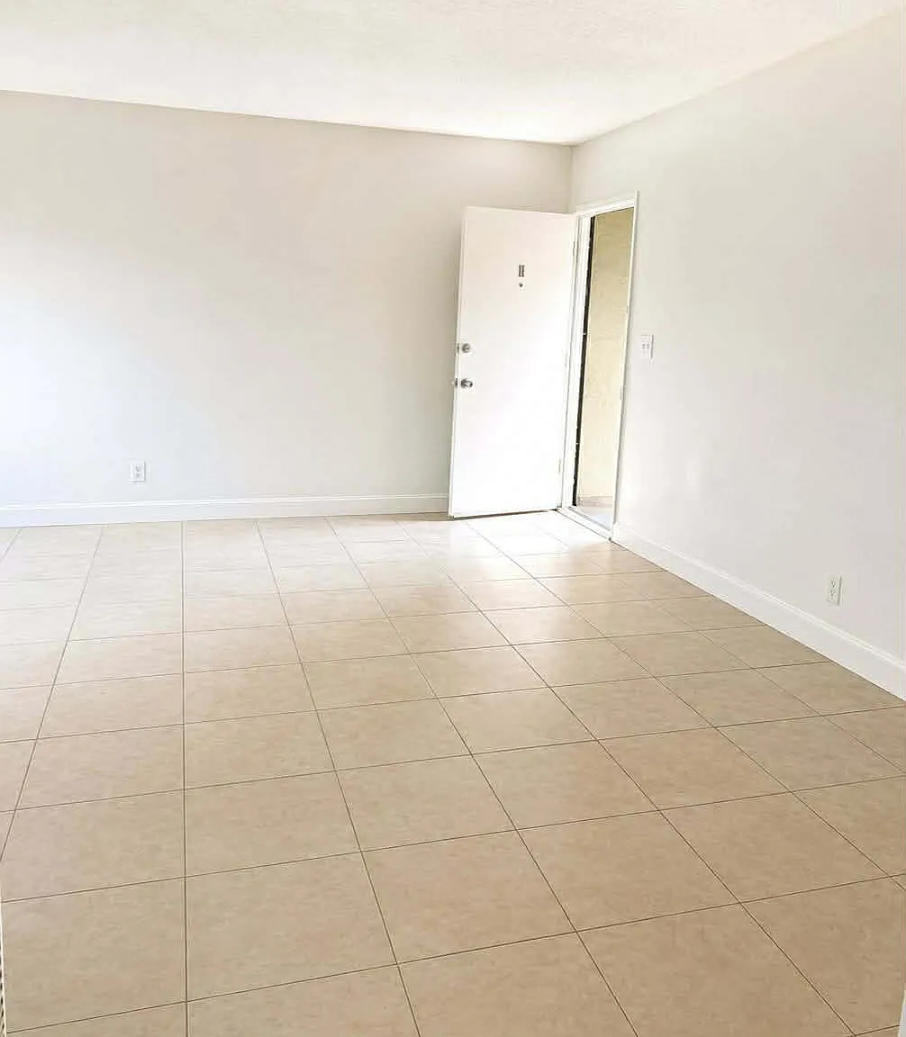 Studio, $1,550 — Photo 2