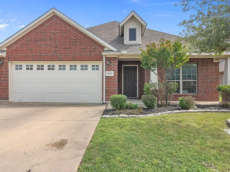 8204 Tierra Del Sol Rd — Photo 12