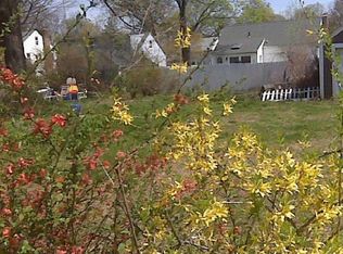 221 Chalmers St #A, Springfield, MA 01118