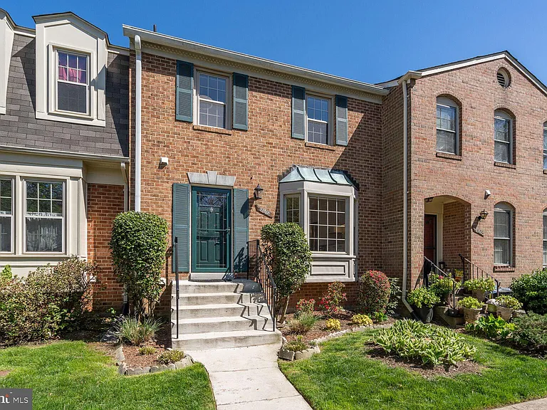 3162 Borge St — Photo 1