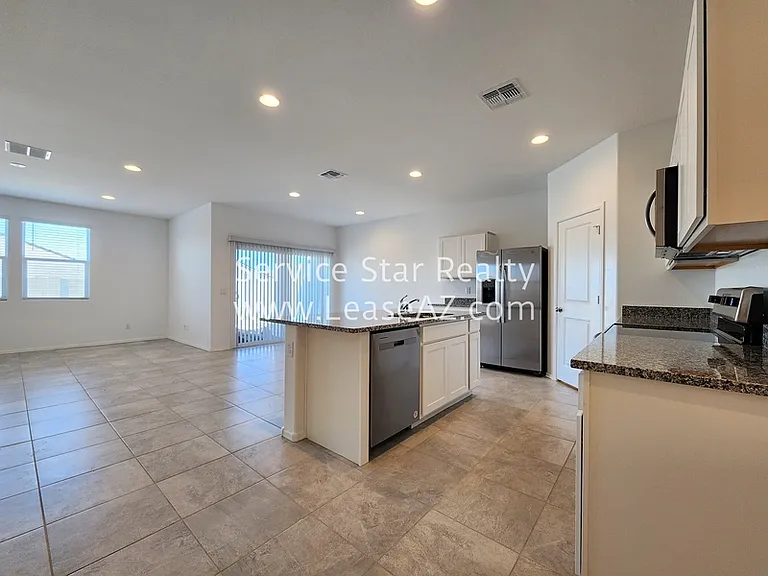 1167 W Del Monte Pl — Photo 5