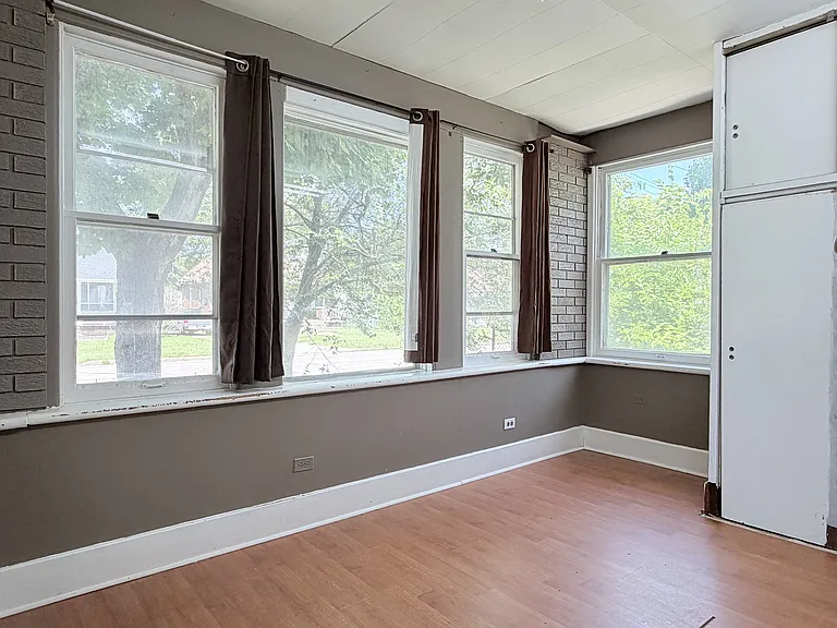 337 Maxwell St — Photo 3