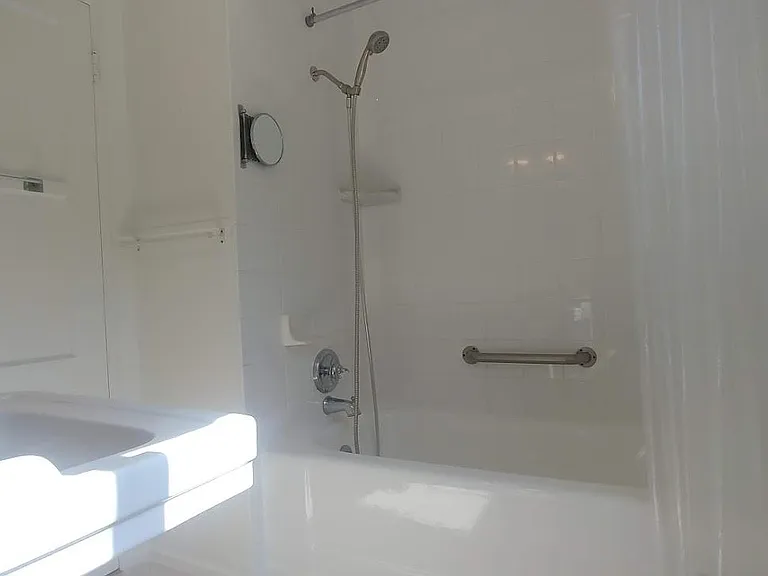 3555 Colonial Ave #1 — Photo 15